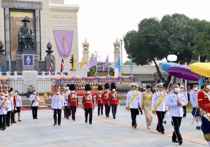 ในหลวง - พระราชินี ในหลวง - พระราชินี