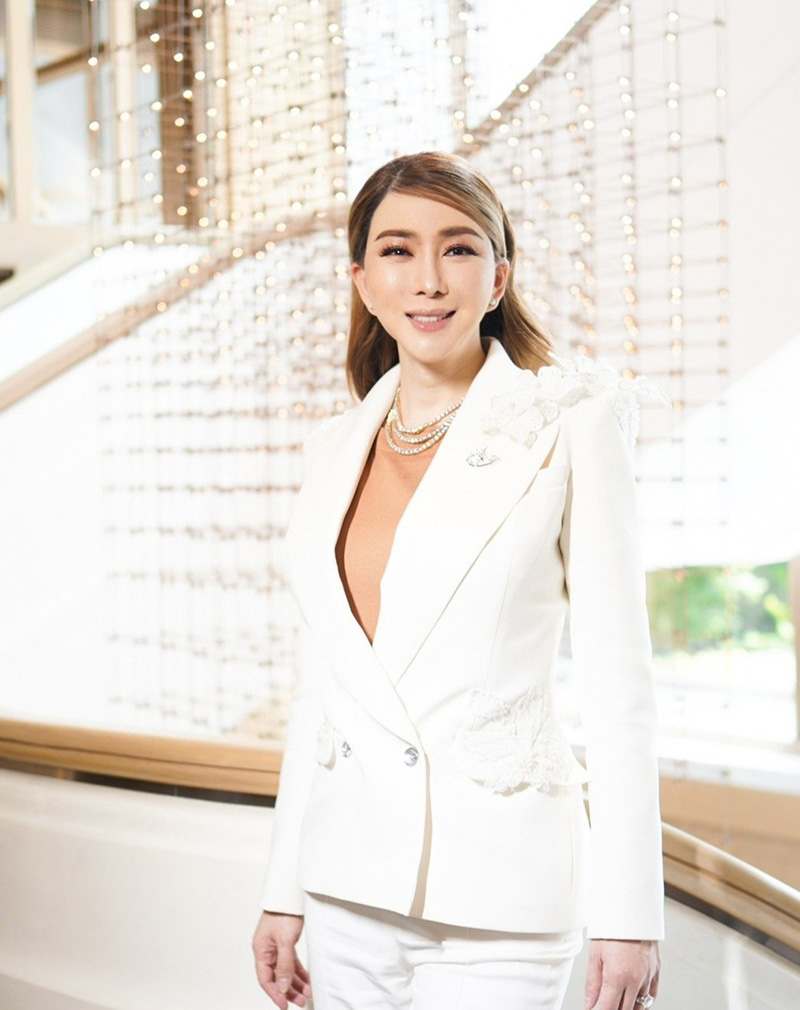 แอน จักรพงษ์ แอน จักรพงษ์