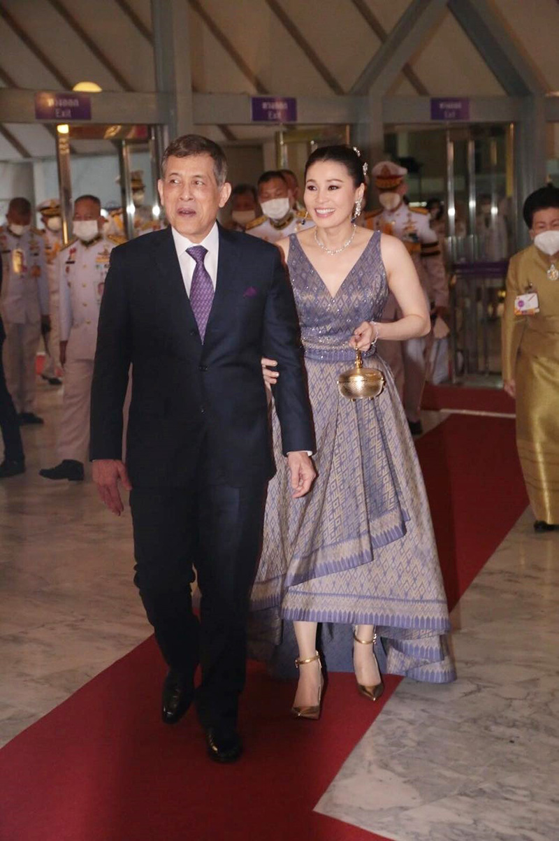 ในหลวง พระราชินี จะเสด็จฯ เยือนสหราชอาณาจักร ในหลวง พระราชินี จะเสด็จฯ เยือนสหราชอาณาจักร