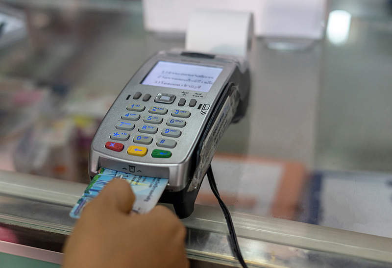 เตือน บัตรสวัสดิการแห่งรัฐ รุ่นเก่า 13 ล้านคน รีบใช้สิทธิด่วน เตือน บัตรสวัสดิการแห่งรัฐ รุ่นเก่า 13 ล้านคน รีบใช้สิทธิด่วน