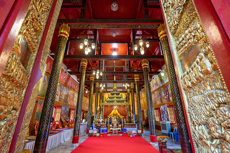 ไหว้พระ วัดพระแท่นศิลาอาสน์ จังหวัดอุตรดิตถ์