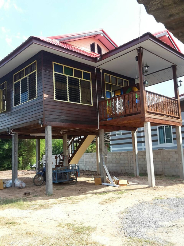 บ้านไม้สองชั้น บ้านไม้สองชั้น
