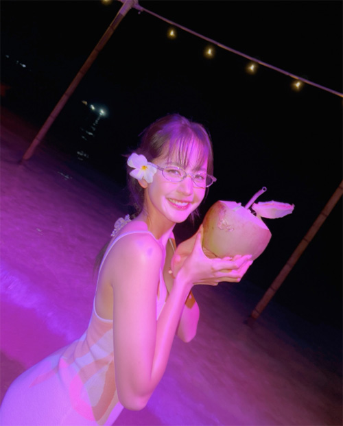โบว์ เมลดา โบว์ เมลดา