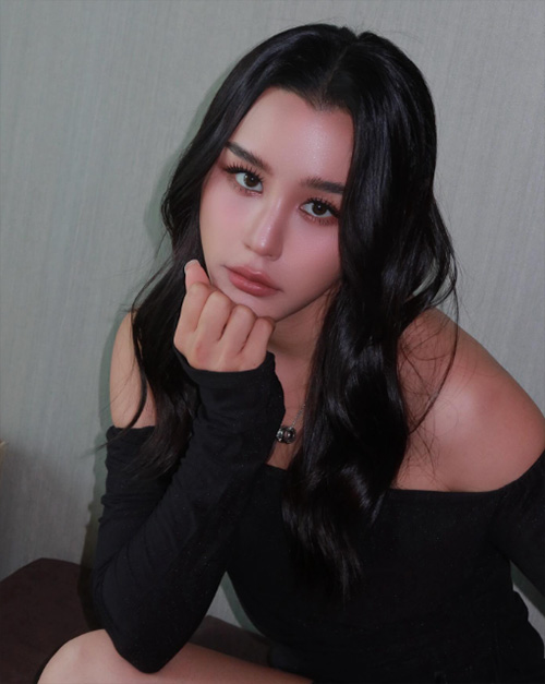 ลิลลี่ ภัณฑิลา ลิลลี่ ภัณฑิลา