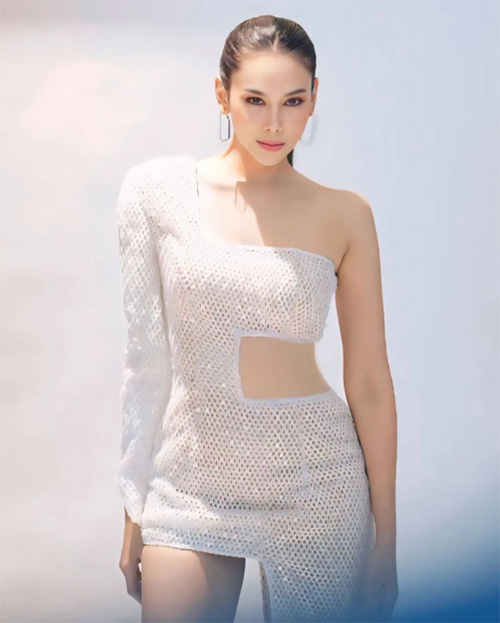 ตอง ภัครมัย ตอง ภัครมัย