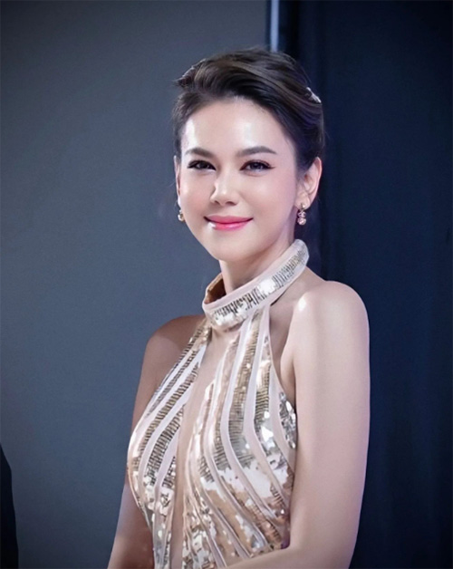 ตอง ภัครมัย ตอง ภัครมัย