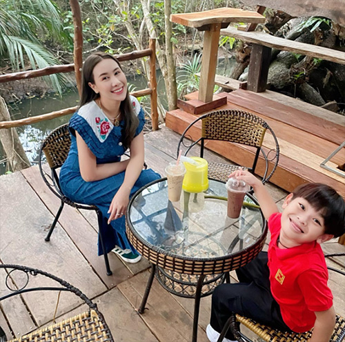 แซนวิช ปภาดา แซนวิช ปภาดา