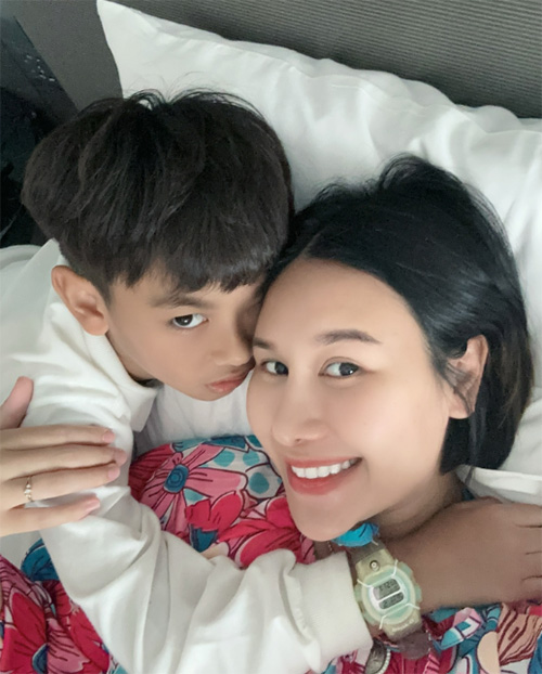 แซนวิช ปภาดา แซนวิช ปภาดา