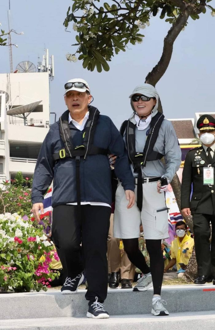 พระบาทสมเด็จพระเจ้าอยู่หัว พระบาทสมเด็จพระเจ้าอยู่หัว