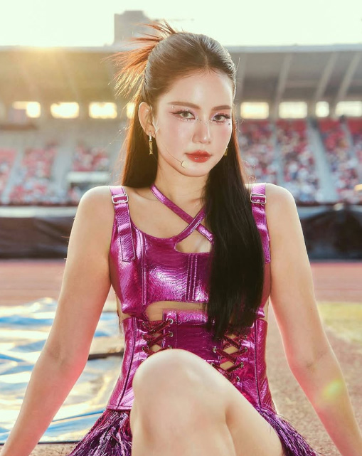 โบว์ เมลดา โบว์ เมลดา