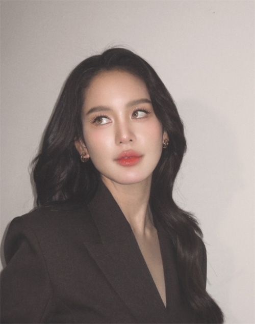 โบว์ เมลดา โบว์ เมลดา
