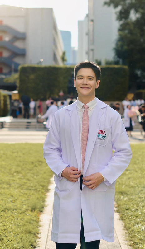 อู๋ สมิทธิ์ จากดารานักแสดงช่อง 3 สู่การเป็นคุณหมอจริง อู๋ สมิทธิ์ จากดารานักแสดงช่อง 3 สู่การเป็นคุณหมอจริง