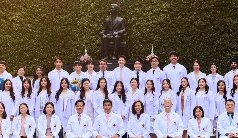 อู๋ สมิทธิ์ จากดารานักแสดงช่อง 3 สู่การเป็นคุณหมอจริง อู๋ สมิทธิ์ จากดารานักแสดงช่อง 3 สู่การเป็นคุณหมอจริง