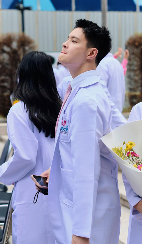 อู๋ สมิทธิ์ จากดารานักแสดงช่อง 3 สู่การเป็นคุณหมอจริง อู๋ สมิทธิ์ จากดารานักแสดงช่อง 3 สู่การเป็นคุณหมอจริง