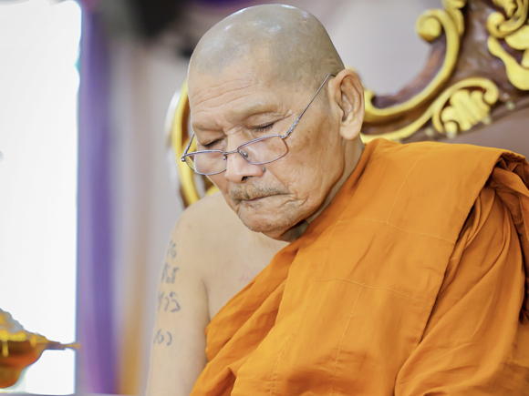 หวยหลวงปู่ศิลา เลขเด็ดงวดนี้ 1 ตุลาคม 2568 หวยหลวงปู่ศิลา เลขเด็ดงวดนี้ 1 ตุลาคม 2568