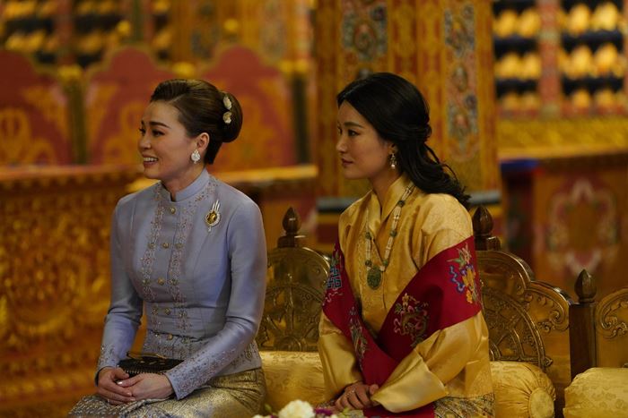 ในหลวง พระราชินี ทรงปฏิบัติพระราชกรณียกิจ เสด็จฯ เยือนภูฏาน ในหลวง พระราชินี ทรงปฏิบัติพระราชกรณียกิจ เสด็จฯ เยือนภูฏาน