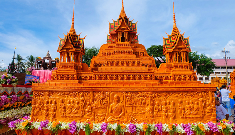ประเพณีภาคอีสาน ประเพณีภาคอีสาน ประเพณีแห่ปราสาทผึ้ง