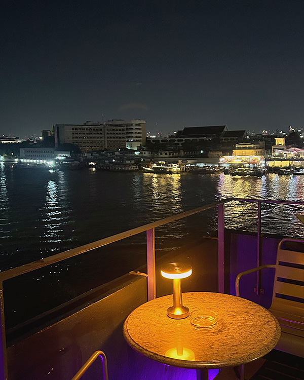 ร้านอาหารริมน้ำ ร้านอาหารริมน้ำ ร้าน 342 บาร์