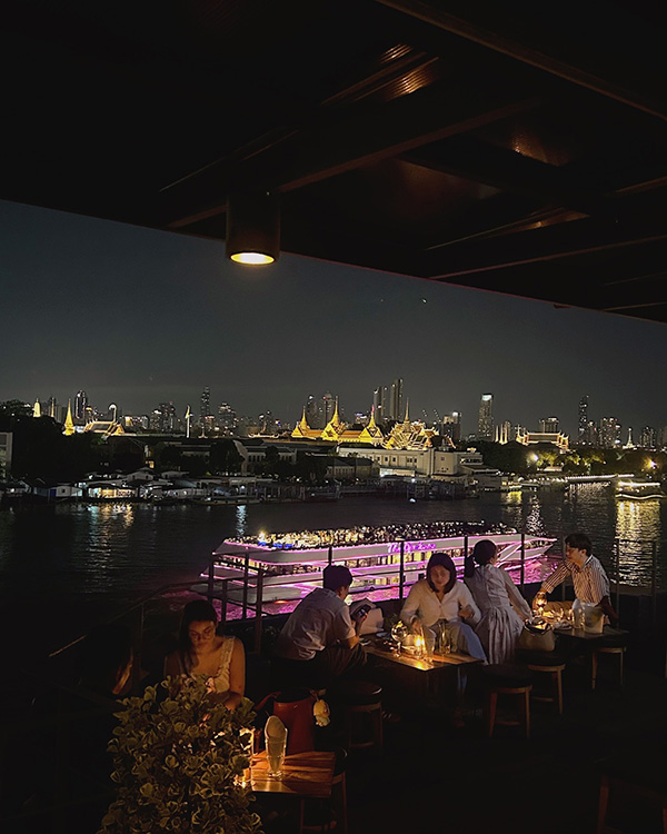 ร้านอาหารริมน้ำ ร้านอาหารริมน้ำ ร้าน 342 บาร์