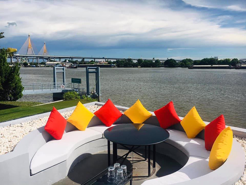 ร้านอาหารริมน้ำ ร้านอาหารริมน้ำ ร้าน The Tara Bar & Restaurant