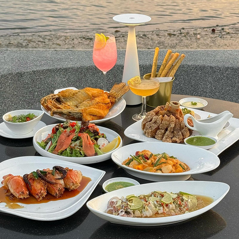 ร้านอาหารริมน้ำ ร้านอาหารริมน้ำ ร้าน The Tara Bar & Restaurant