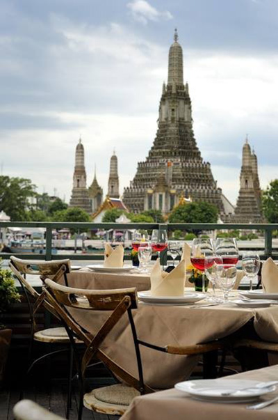 ร้านอาหารริมน้ำ ร้านอาหารริมน้ำ ร้าน The Deck By The River
