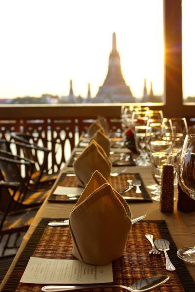ร้านอาหารริมน้ำ ร้านอาหารริมน้ำ ร้าน The Deck By The River