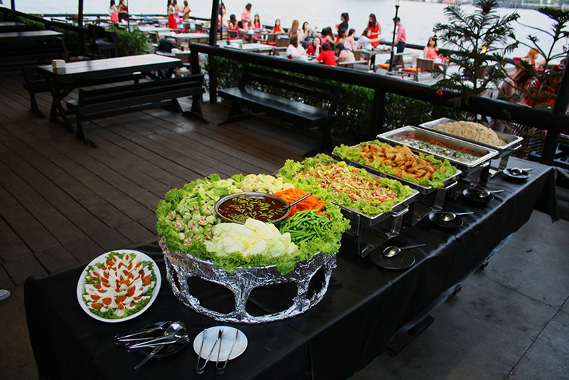 ร้านอาหารริมน้ำ ร้านอาหารริมน้ำ ร้าน Rim Bit
