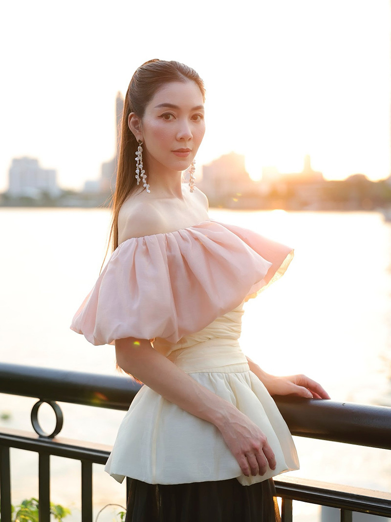 วุ้นเส้น เจอดราม่า ชุดไปงานศพไม่เหมาะสม วุ้นเส้น เจอดราม่า ชุดไปงานศพไม่เหมาะสม