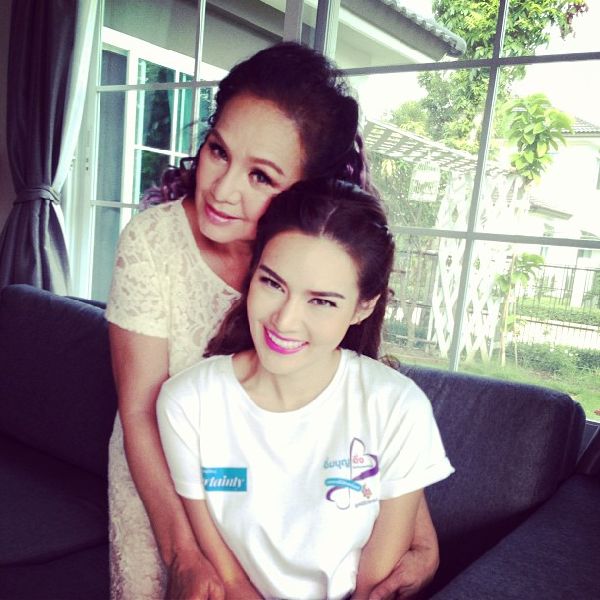 ญาญ่าญิ๋ง - แม่น้อย โพธิ์งาม ญาญ่าญิ๋ง - แม่น้อย โพธิ์งาม