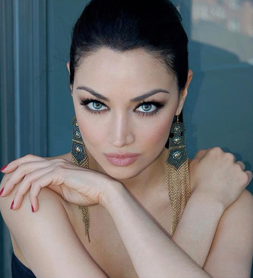 คลอเดีย ลินซ์ คลอเดีย ลินซ์