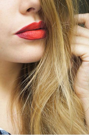 ทาลิปสติกไล่เฉด ทาลิปสติกไล่เฉด