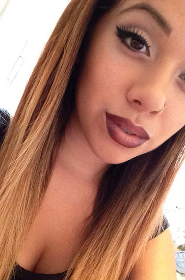 ทาลิปสติกไล่เฉด ทาลิปสติกไล่เฉด