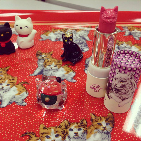 เครื่องสำอาง เครื่องสำอาง