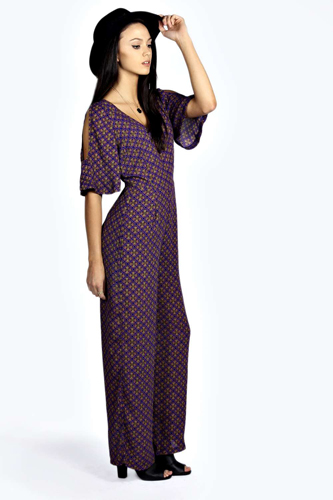 จั๊มสูทขายาว จั๊มสูทขายาว