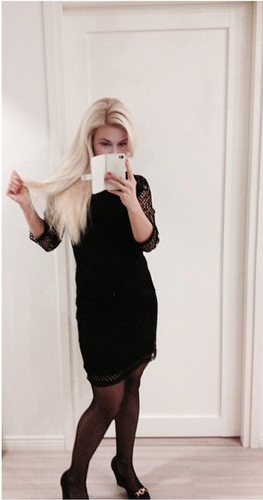 เดรสสีดำ เดรสสีดำ