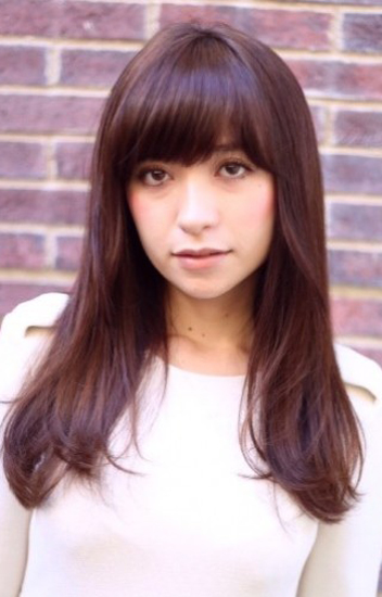 สีผมที่ทําให้หน้าขาว สีผมที่ทําให้หน้าขาว