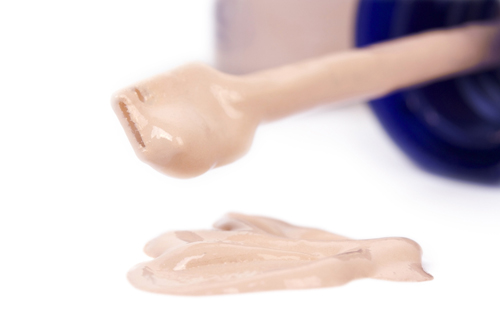 แต่งหน้าให้ผิวเนียน แต่งหน้าให้ผิวเนียน