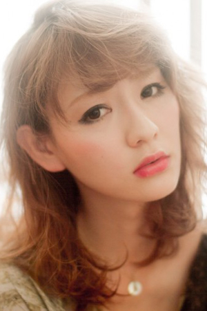 ทรงผมที่เหมาะกับคนมีโหนกแก้ม ทรงผมที่เหมาะกับคนมีโหนกแก้ม