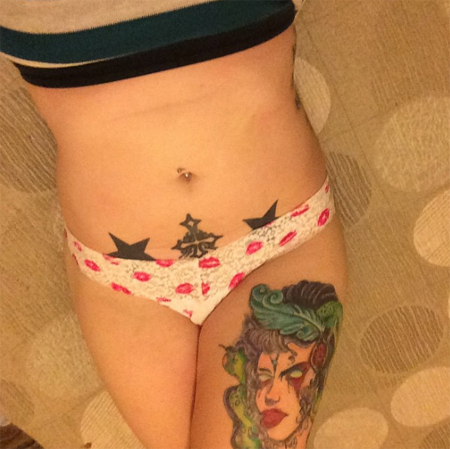 ลายสักหน้าท้อง ลายสักหน้าท้อง