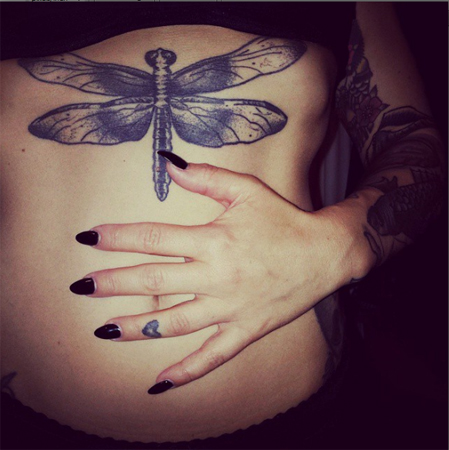 ลายสักหน้าท้อง ลายสักหน้าท้อง