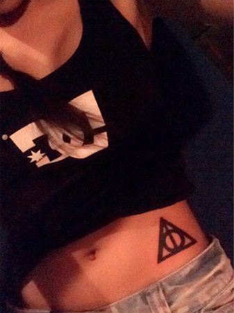 ลายสักหน้าท้อง ลายสักหน้าท้อง