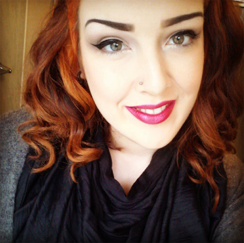 แต่งหน้ากับชุดกี่เพ้า แต่งหน้ากับชุดกี่เพ้า