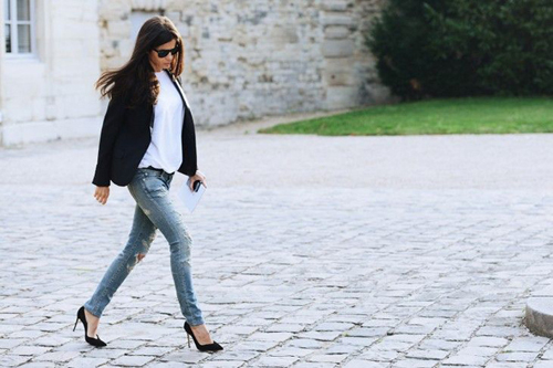 เสื้อยืดสีขาว เสื้อยืดสีขาว