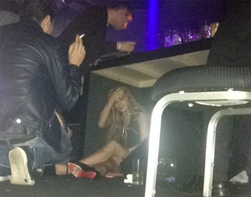 รูปเฟล ๆ ของเหล่าเซเลบ รูปเฟล ๆ ของเหล่าเซเลบ