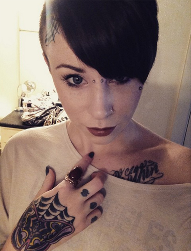 สาวสักหน้า สาวสักหน้า