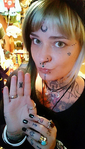 สาวสักหน้า สาวสักหน้า