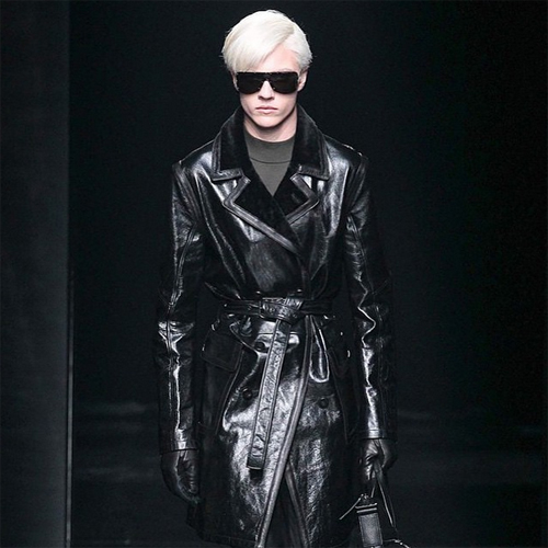 ลักกี้ บลู สมิธ ลักกี้ บลู สมิธ