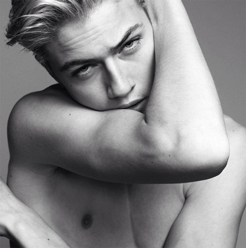 ลักกี้ บลู สมิธ ลักกี้ บลู สมิธ