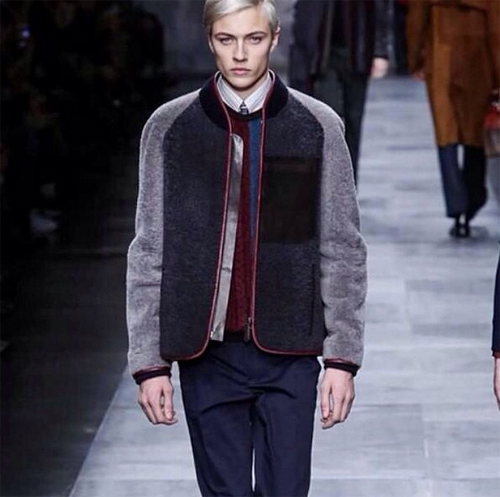 ลักกี้ บลู สมิธ ลักกี้ บลู สมิธ